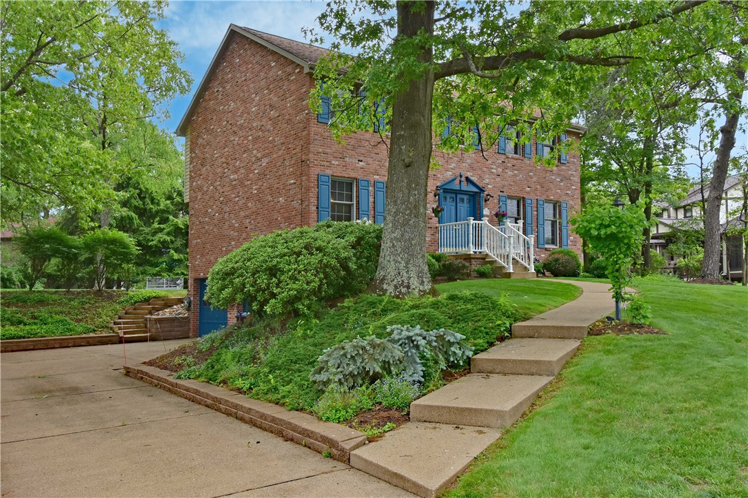 412 Forest Trails Dr