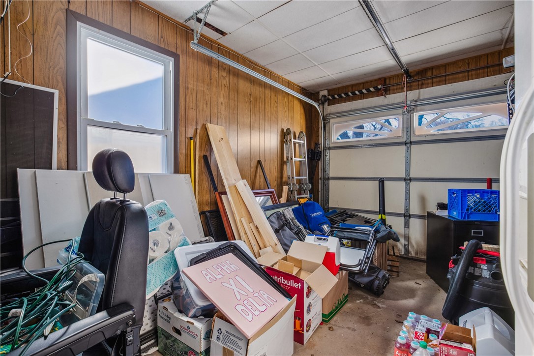 Westmont Hilltop School District, Pennsylvania 15905, United States, 3 Bedrooms Bedrooms, ,2 BathroomsBathrooms,Residential,Active,97382