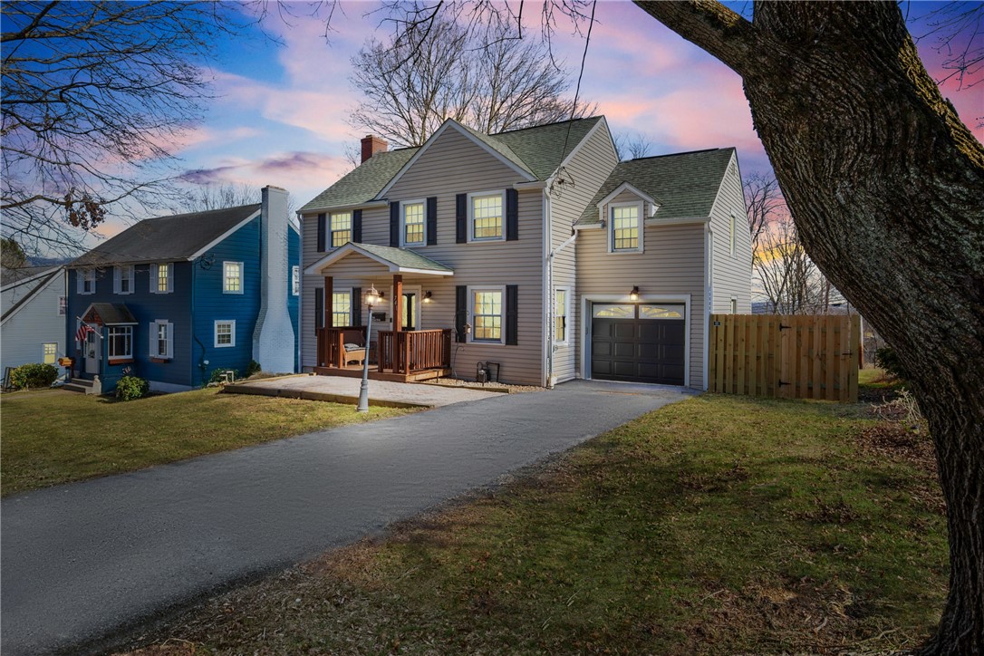 Westmont Hilltop School District, Pennsylvania 15905, United States, 3 Bedrooms Bedrooms, ,2 BathroomsBathrooms,Residential,Active,97382