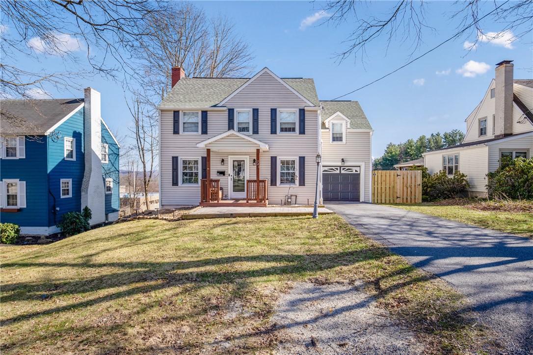 Westmont Hilltop School District, Pennsylvania 15905, United States, 3 Bedrooms Bedrooms, ,2 BathroomsBathrooms,Residential,Active,97382