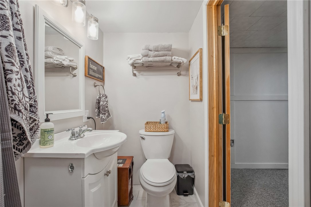 Westmont Hilltop School District, Pennsylvania 15905, United States, 3 Bedrooms Bedrooms, ,2 BathroomsBathrooms,Residential,Active,97382