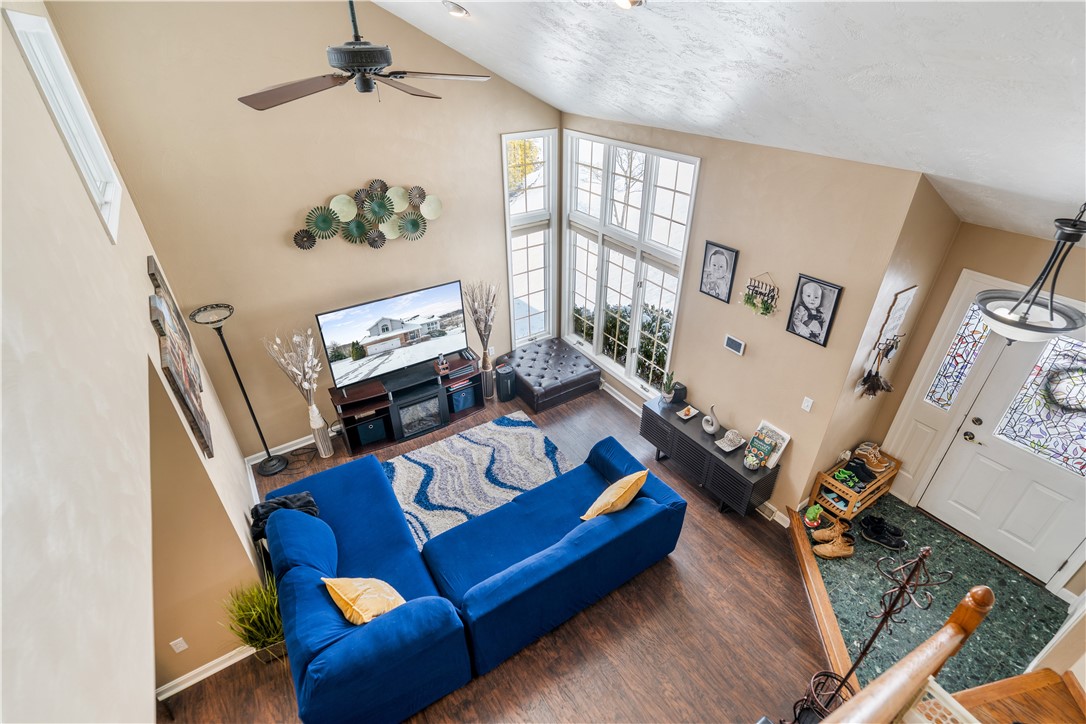 City Of Greensburg, Pennsylvania 15601, United States, 3 Bedrooms Bedrooms, ,4 BathroomsBathrooms,Residential,Contingent,2780