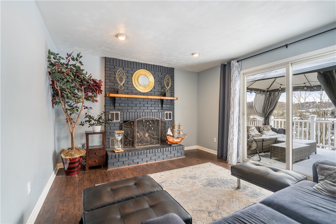 City Of Greensburg, Pennsylvania 15601, United States, 3 Bedrooms Bedrooms, ,4 BathroomsBathrooms,Residential,Contingent,2780