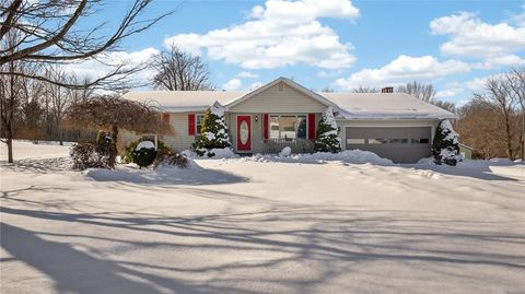 Photo of 1183 Country Club Rd, Brookville, PA 15825 (MLS # 1739295)