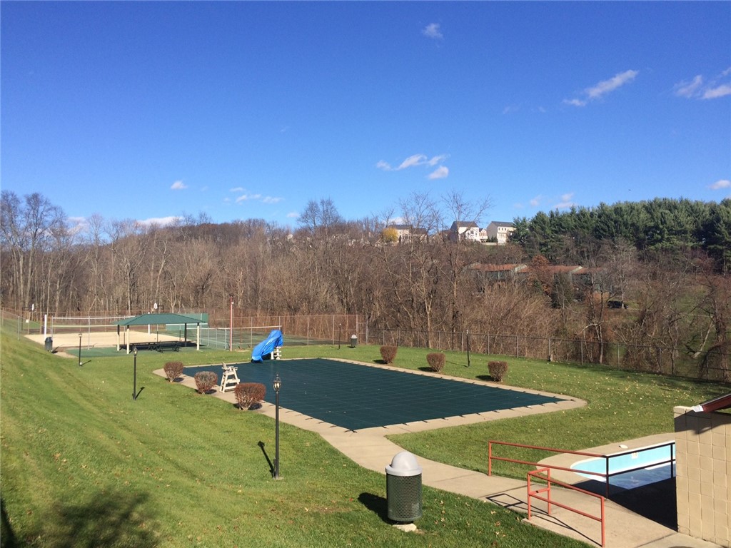 North Strabane, Pennsylvania 15317, United States, 2 Bedrooms Bedrooms, ,1 BathroomBathrooms,Residential,Contingent,12848