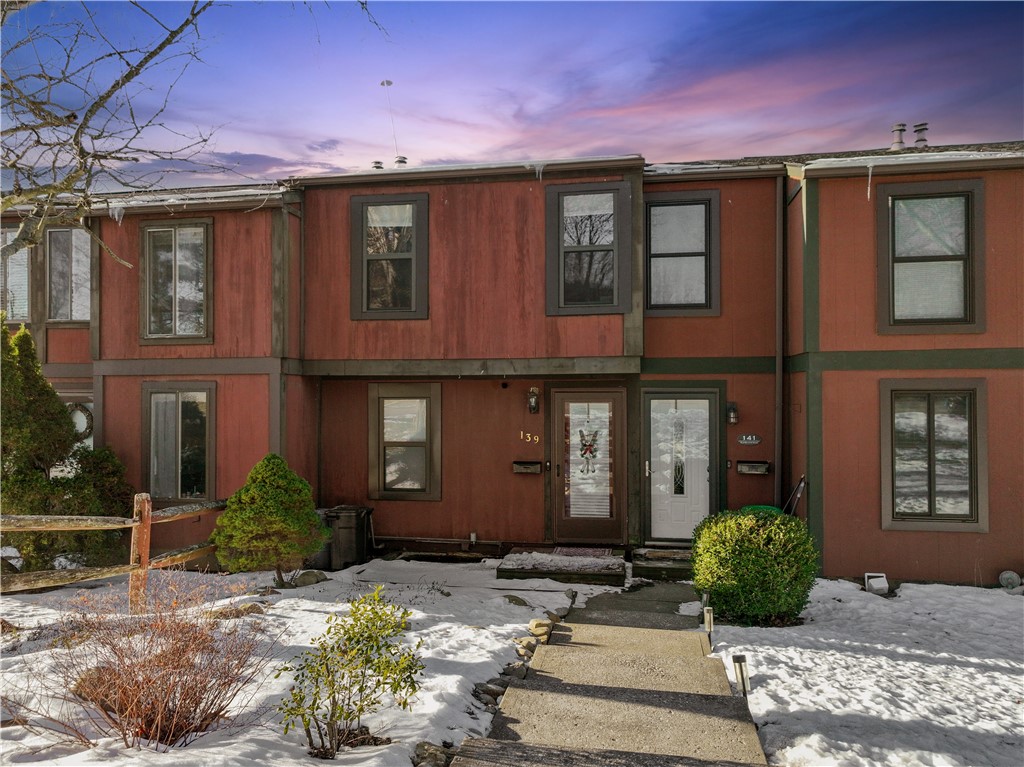 North Strabane, Pennsylvania 15317, United States, 2 Bedrooms Bedrooms, ,1 BathroomBathrooms,Residential,Contingent,12848