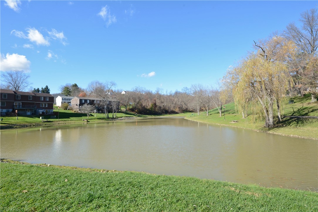 North Strabane, Pennsylvania 15317, United States, 2 Bedrooms Bedrooms, ,1 BathroomBathrooms,Residential,Contingent,12848