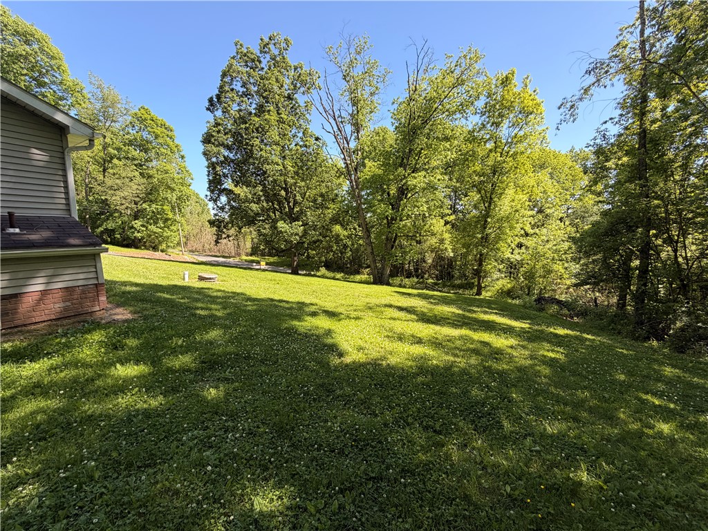 526 E River Rd