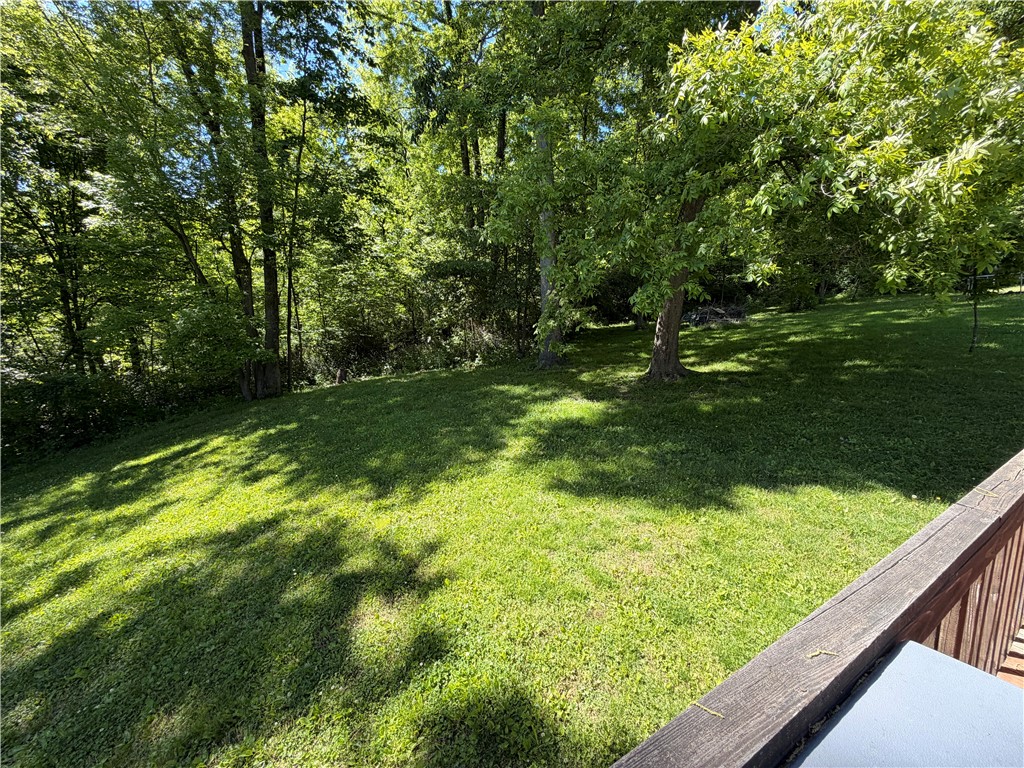 526 E River Rd