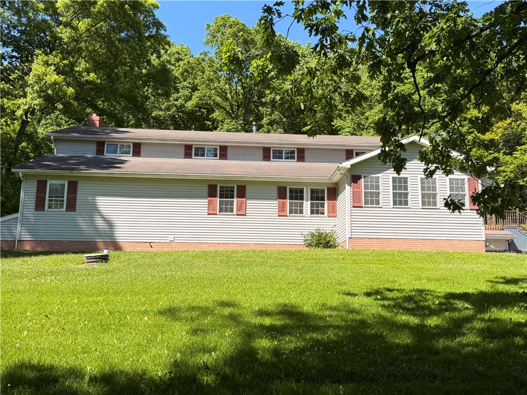 526 E River Rd