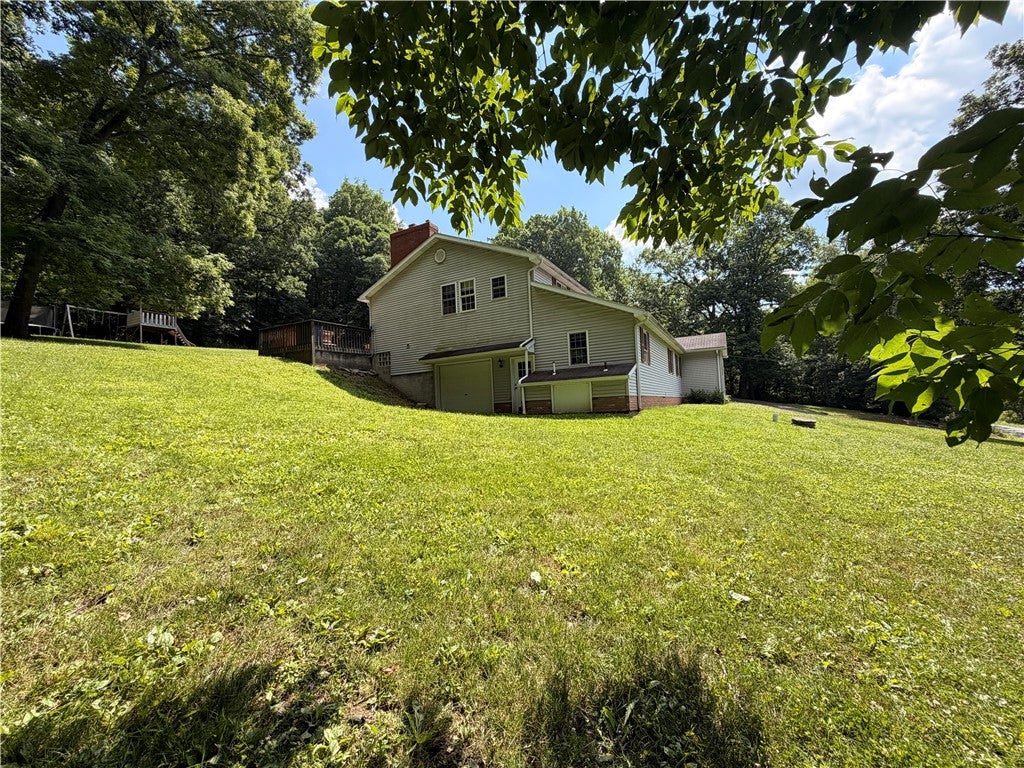 526 E River Rd