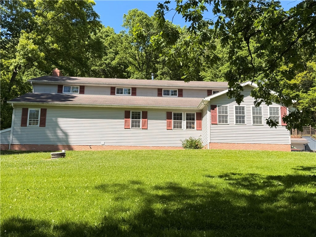 526 E River Rd
