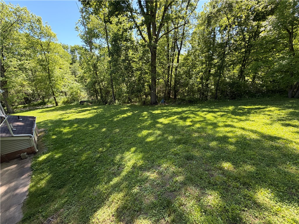 526 E River Rd