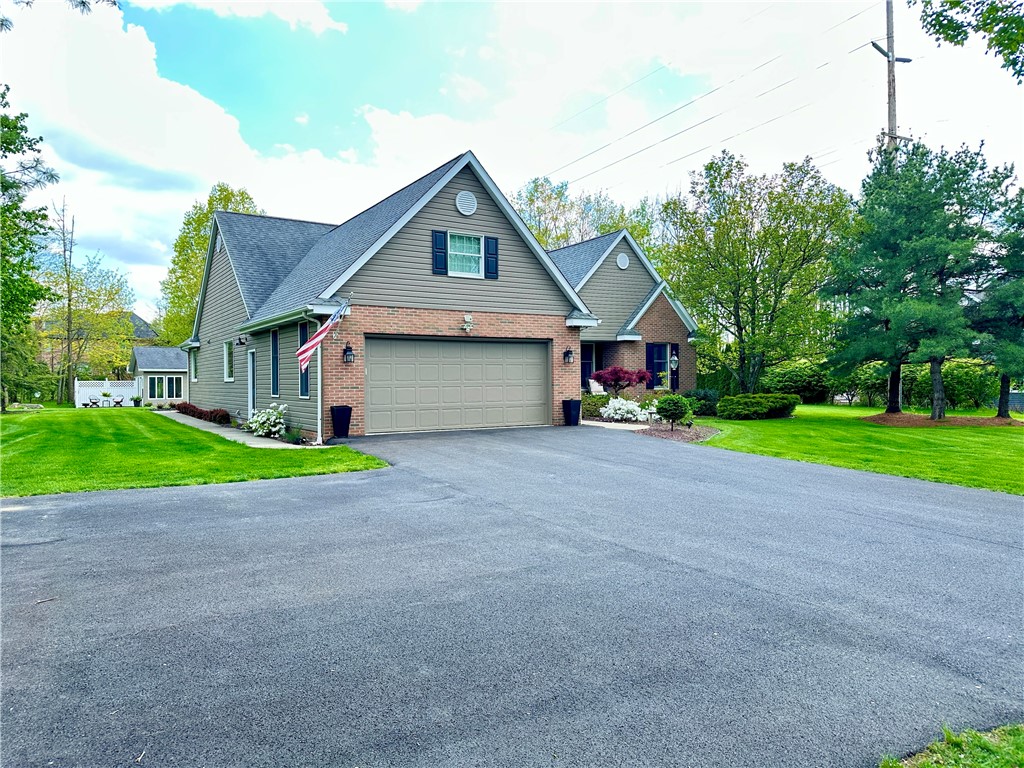 254 W Parkside Dr
