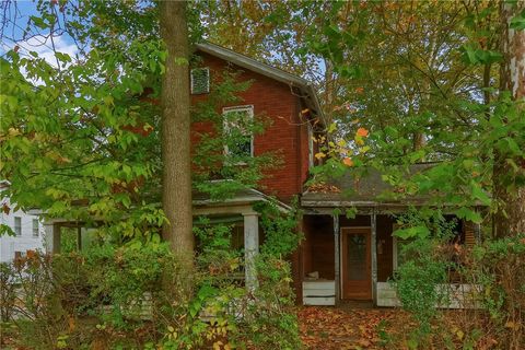 Photo of 1426 2nd Ave, Beaver Falls, PA 15010 (MLS # 1729088)