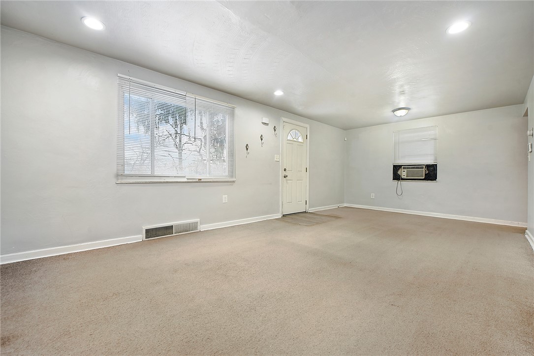 8056 Lincoln Rd Rd, Penn Hills, Pennsylvania image 3