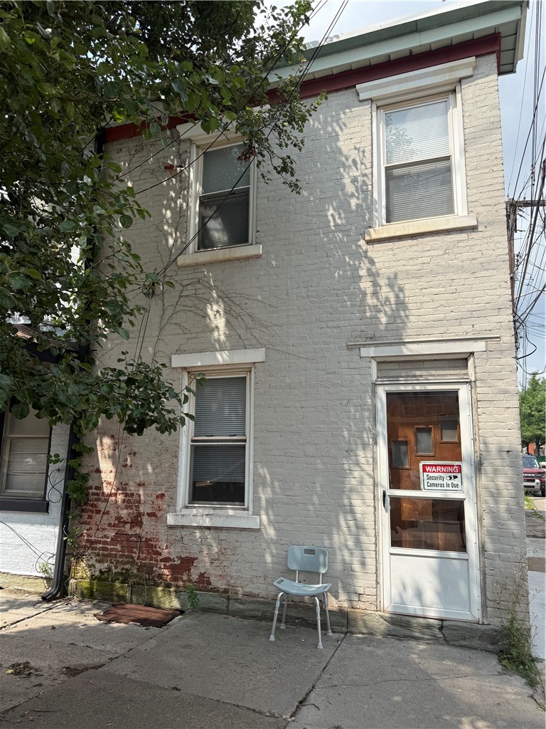 98 S 19th St