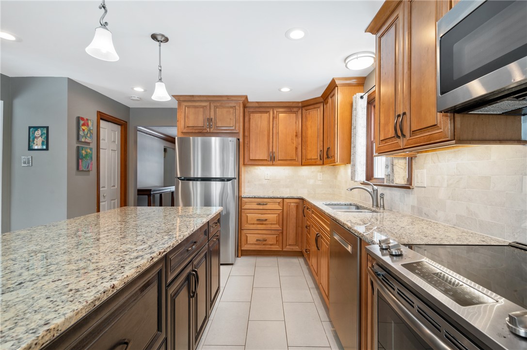 Franklin Park, Pennsylvania 15237, United States, 4 Bedrooms Bedrooms, ,3 BathroomsBathrooms,Residential,Contingent,13182