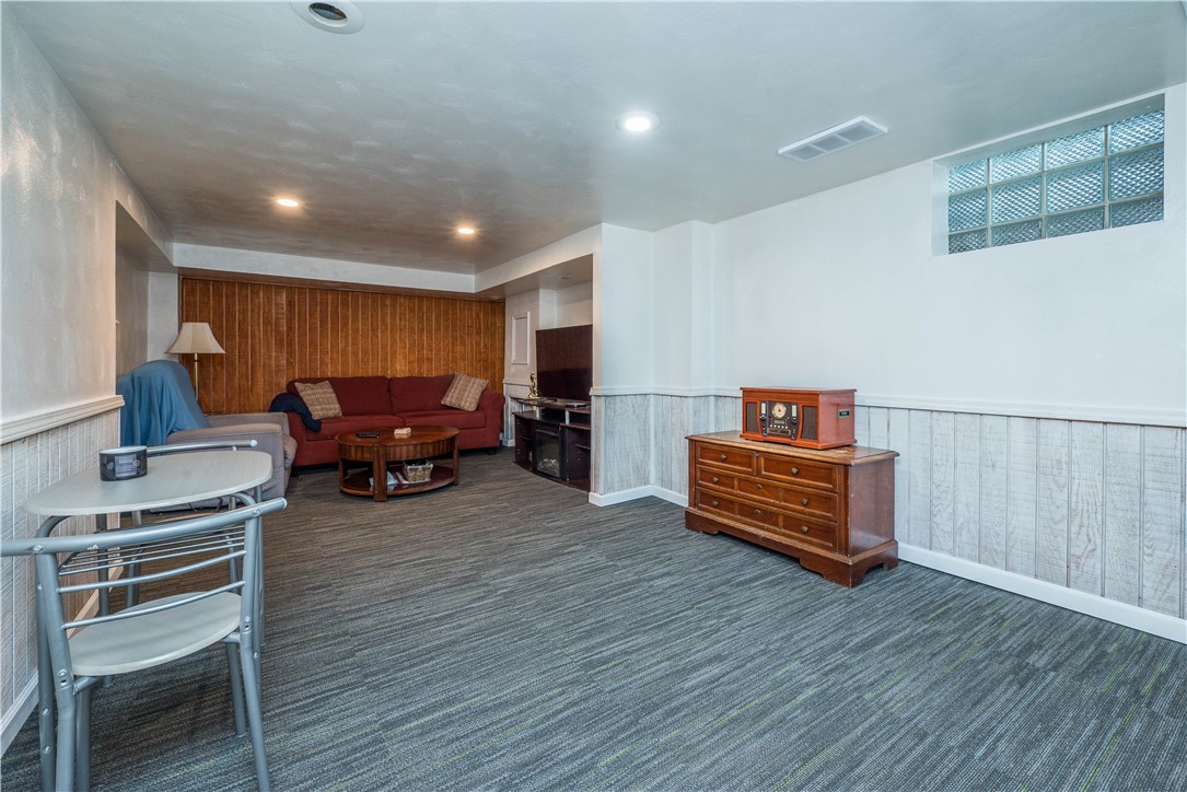 Penn Hills, Pennsylvania 15235, United States, 3 Bedrooms Bedrooms, ,2 BathroomsBathrooms,Residential,Active,196304