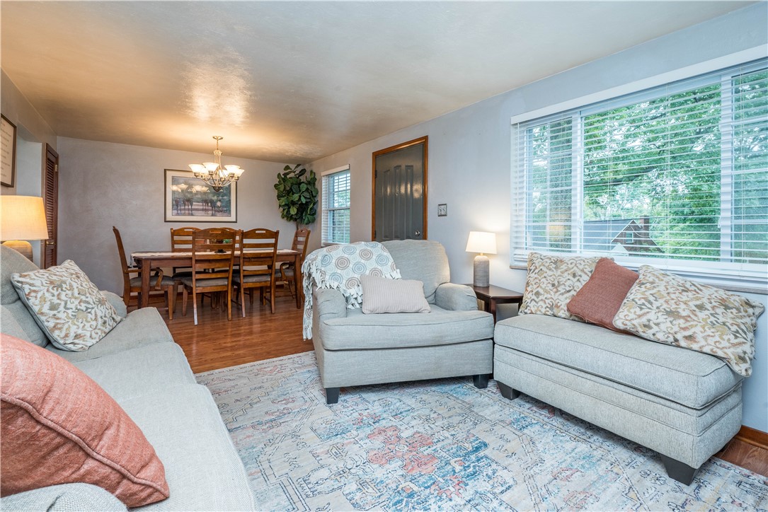 Penn Hills, Pennsylvania 15235, United States, 3 Bedrooms Bedrooms, ,2 BathroomsBathrooms,Residential,Active,196304