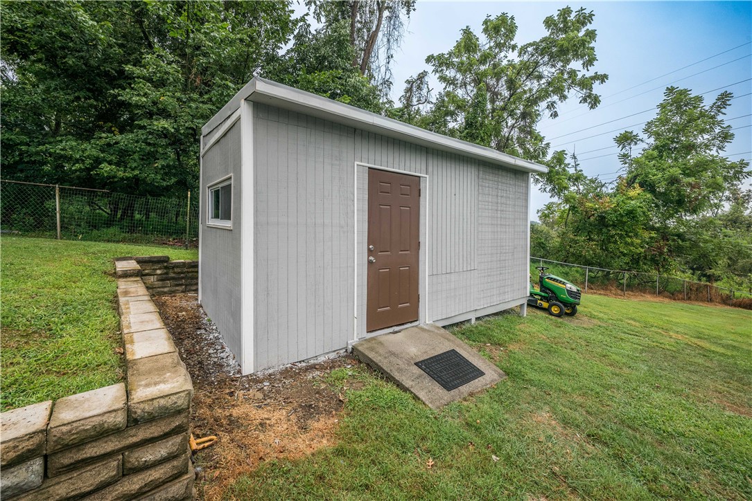 Penn Hills, Pennsylvania 15235, United States, 3 Bedrooms Bedrooms, ,2 BathroomsBathrooms,Residential,Active,196304