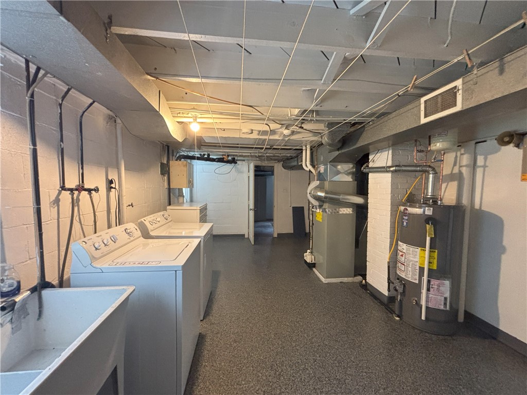 City Of Greensburg, Pennsylvania 15601, United States, 3 Bedrooms Bedrooms, ,1 BathroomBathrooms,Residential,Active,183090