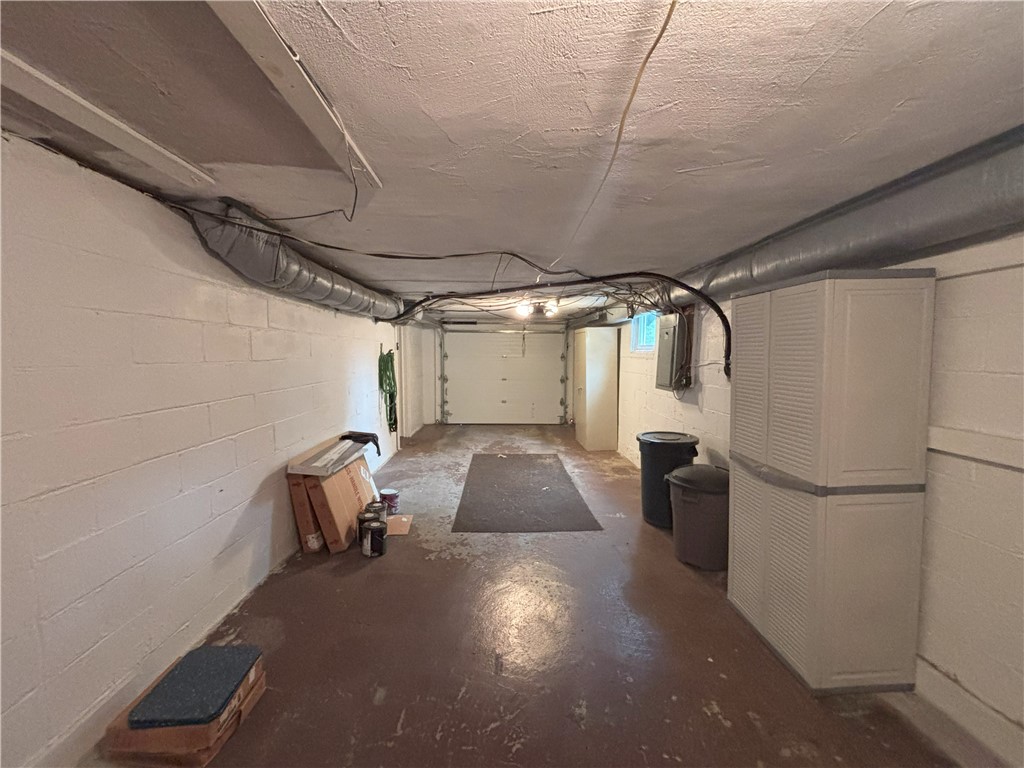 City Of Greensburg, Pennsylvania 15601, United States, 3 Bedrooms Bedrooms, ,1 BathroomBathrooms,Residential,Active,183090