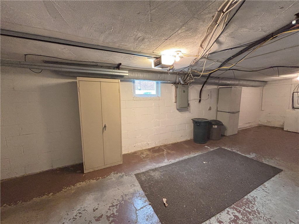 City Of Greensburg, Pennsylvania 15601, United States, 3 Bedrooms Bedrooms, ,1 BathroomBathrooms,Residential,Active,183090