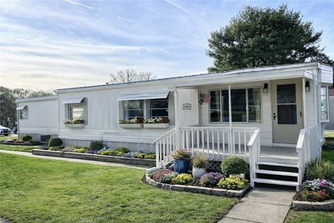 Photo of 767 Cloverleaf Cir, Delmont, PA 15626 (MLS # 1735042)