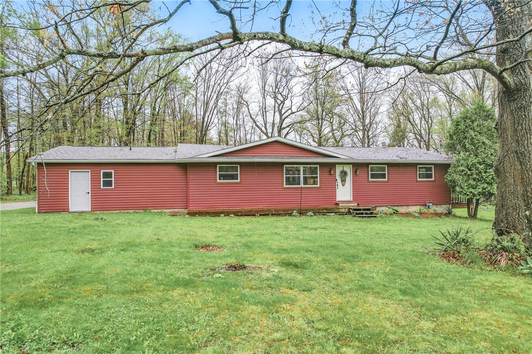 Pymatuning Twp, Pennsylvania 16154, United States, 3 Bedrooms Bedrooms, ,2 BathroomsBathrooms,Residential,Active,124656