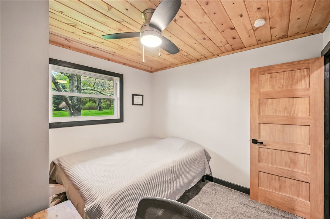 Pymatuning Twp, Pennsylvania 16154, United States, 3 Bedrooms Bedrooms, ,2 BathroomsBathrooms,Residential,Active,124656