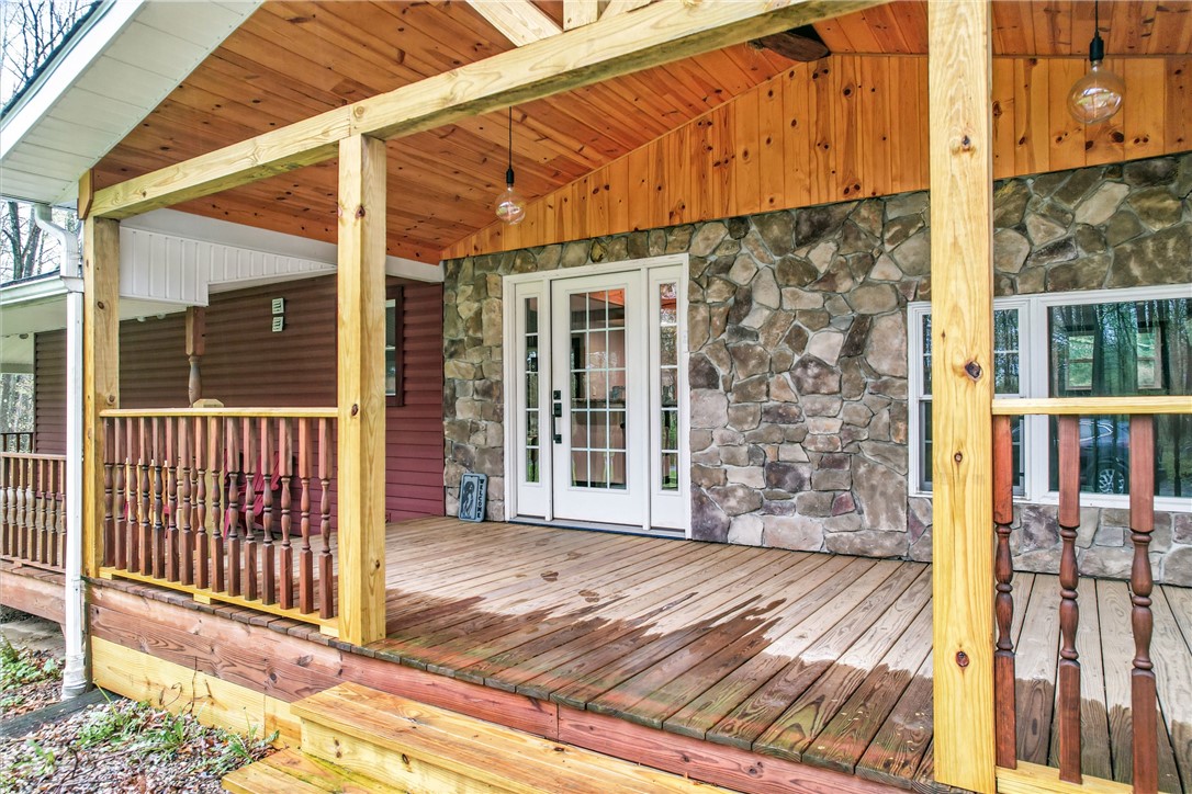 Pymatuning Twp, Pennsylvania 16154, United States, 3 Bedrooms Bedrooms, ,2 BathroomsBathrooms,Residential,Active,124656