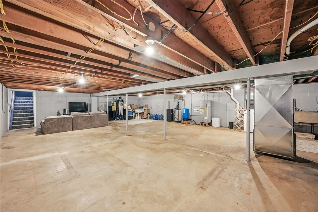 Pymatuning Twp, Pennsylvania 16154, United States, 3 Bedrooms Bedrooms, ,2 BathroomsBathrooms,Residential,Active,124656