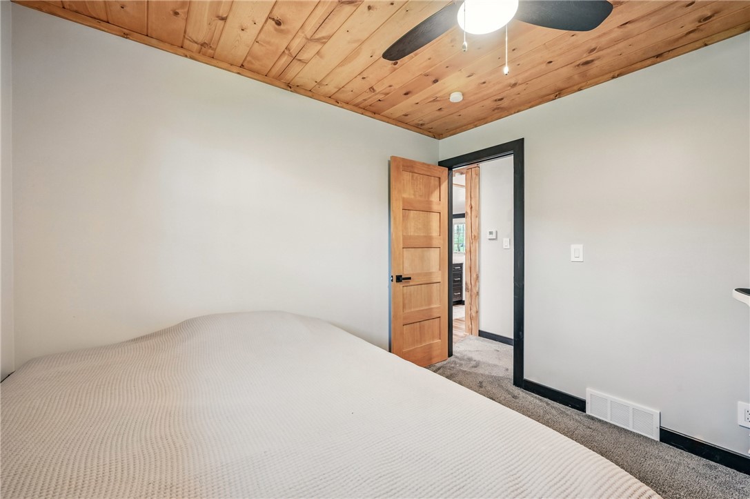 Pymatuning Twp, Pennsylvania 16154, United States, 3 Bedrooms Bedrooms, ,2 BathroomsBathrooms,Residential,Active,124656