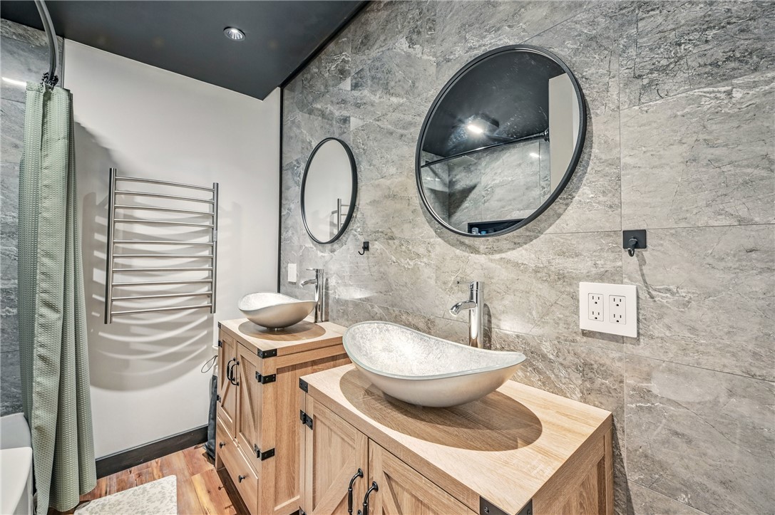 Pymatuning Twp, Pennsylvania 16154, United States, 3 Bedrooms Bedrooms, ,2 BathroomsBathrooms,Residential,Active,124656