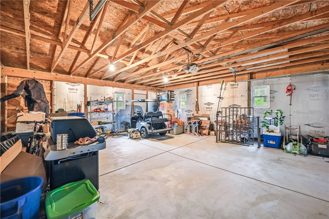 Pymatuning Twp, Pennsylvania 16154, United States, 3 Bedrooms Bedrooms, ,2 BathroomsBathrooms,Residential,Active,124656