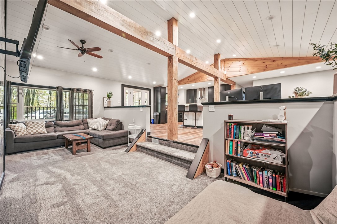 Pymatuning Twp, Pennsylvania 16154, United States, 3 Bedrooms Bedrooms, ,2 BathroomsBathrooms,Residential,Active,124656