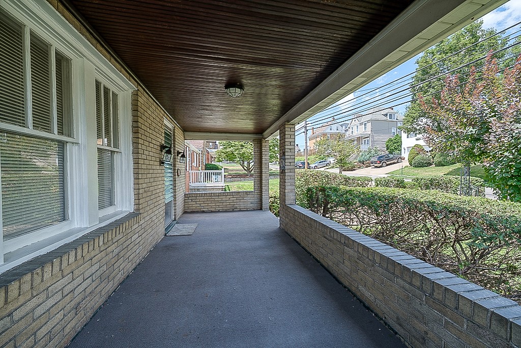 Mt Washington, Pennsylvania 15211, United States, 3 Bedrooms Bedrooms, ,2 BathroomsBathrooms,Residential,Pending,47725