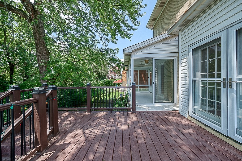 Mt Washington, Pennsylvania 15211, United States, 3 Bedrooms Bedrooms, ,2 BathroomsBathrooms,Residential,Pending,47725