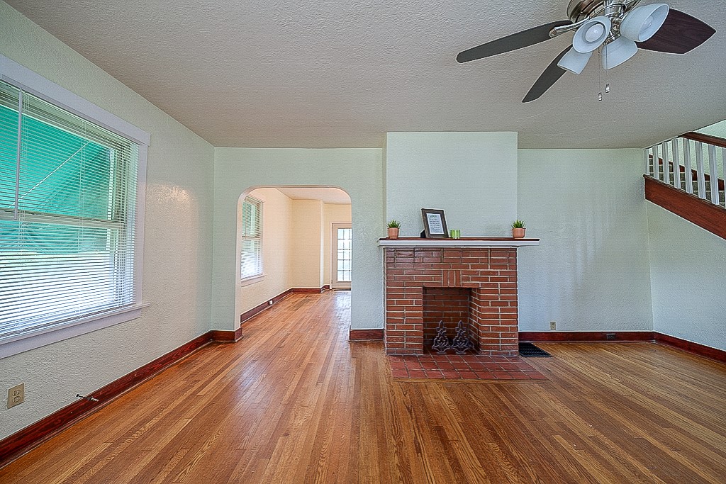 Mt Washington, Pennsylvania 15211, United States, 3 Bedrooms Bedrooms, ,2 BathroomsBathrooms,Residential,Pending,47725
