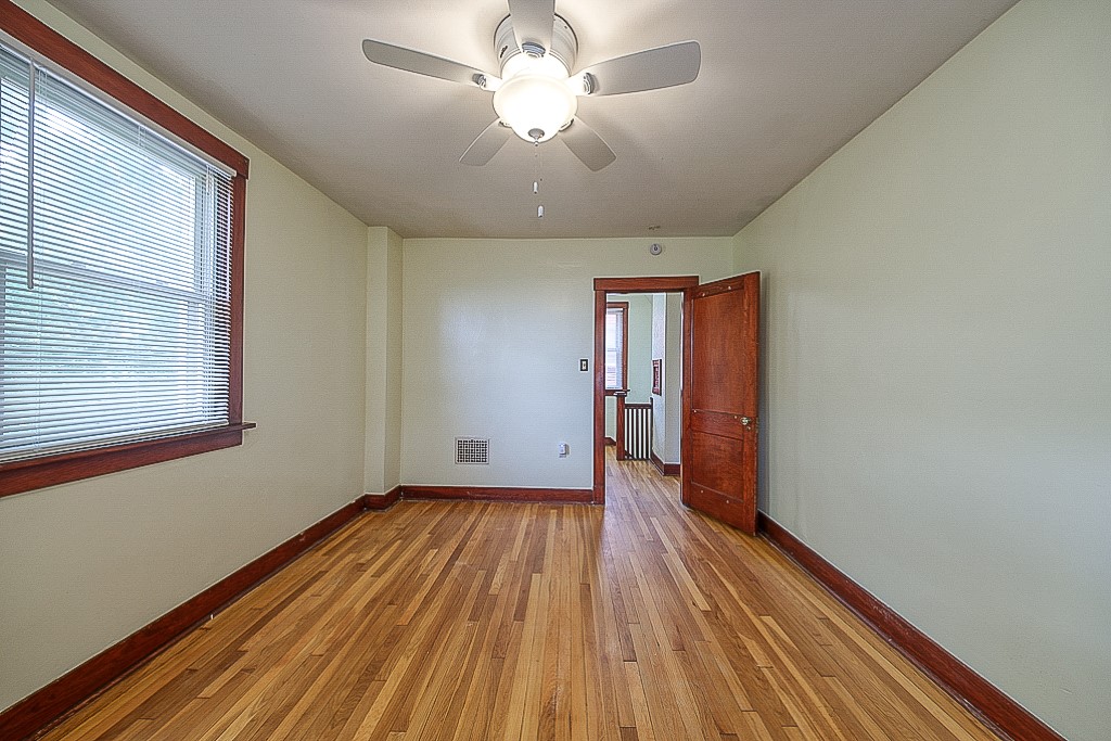 Mt Washington, Pennsylvania 15211, United States, 3 Bedrooms Bedrooms, ,2 BathroomsBathrooms,Residential,Pending,47725