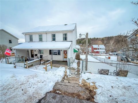 Photo of 345 Top St, Smithfield, PA 15478 (MLS # 1738573)