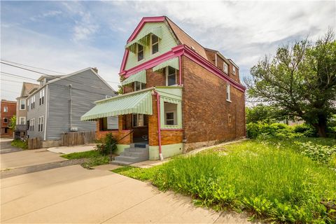 Photo of 710 Collins Ave, Pittsburgh, PA 15206 (MLS # 1746239)