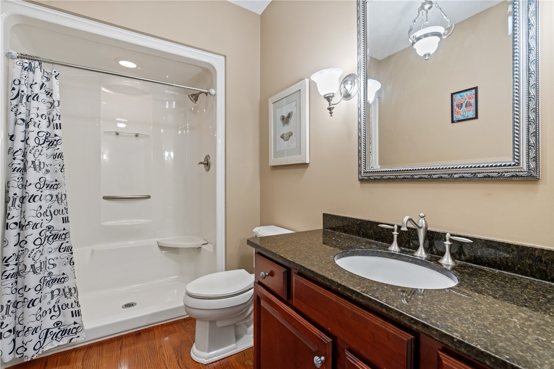 Pine Twp, Pennsylvania 15044, United States, 5 Bedrooms Bedrooms, ,6 BathroomsBathrooms,Residential,Active,246049