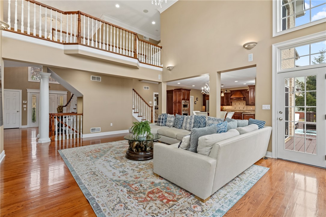 Pine Twp, Pennsylvania 15044, United States, 5 Bedrooms Bedrooms, ,6 BathroomsBathrooms,Residential,Active,246049