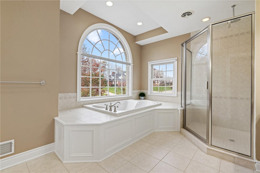 Pine Twp, Pennsylvania 15044, United States, 5 Bedrooms Bedrooms, ,6 BathroomsBathrooms,Residential,Active,246049