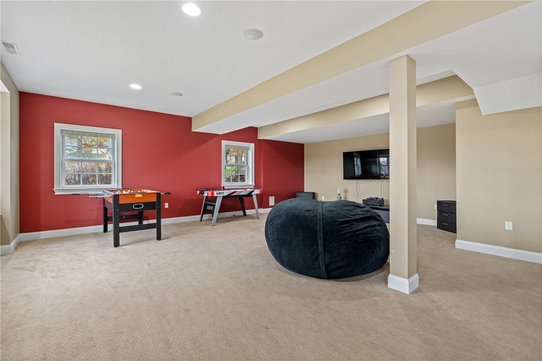 Pine Twp, Pennsylvania 15044, United States, 5 Bedrooms Bedrooms, ,6 BathroomsBathrooms,Residential,Active,246049