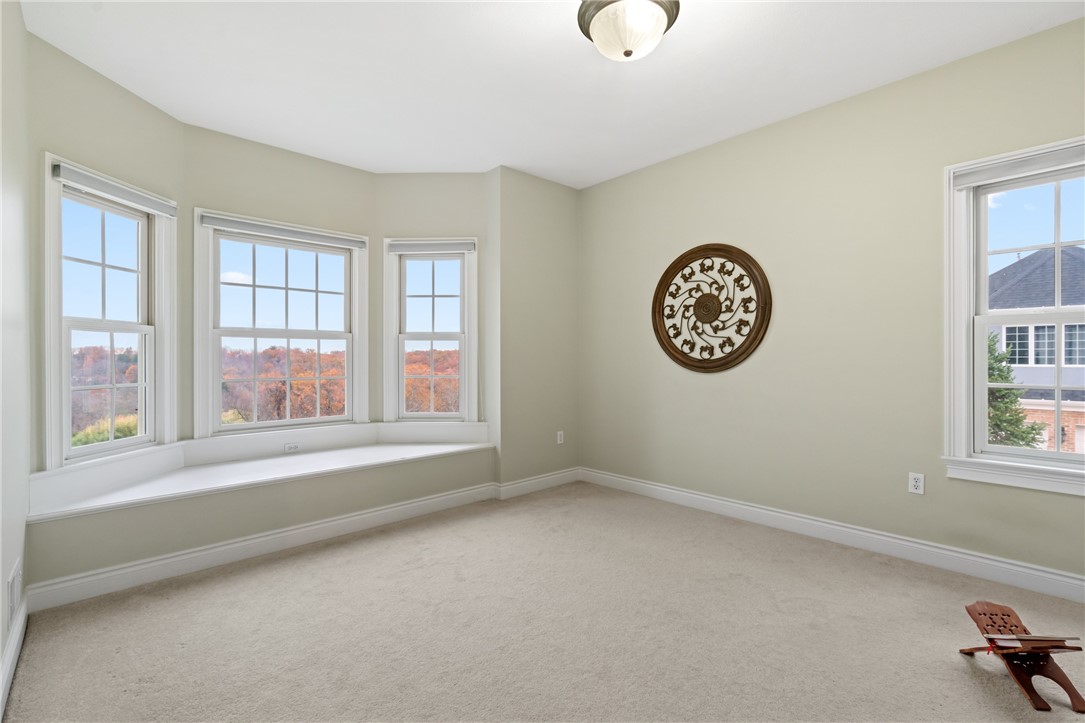 Pine Twp, Pennsylvania 15044, United States, 5 Bedrooms Bedrooms, ,6 BathroomsBathrooms,Residential,Active,246049