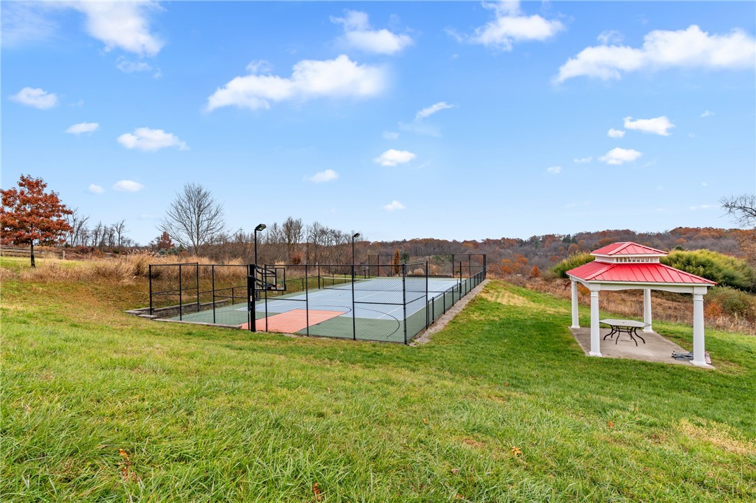 Pine Twp, Pennsylvania 15044, United States, 5 Bedrooms Bedrooms, ,6 BathroomsBathrooms,Residential,Active,246049