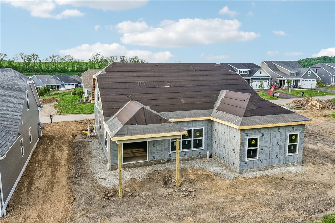 1041 Lakeside Drive.